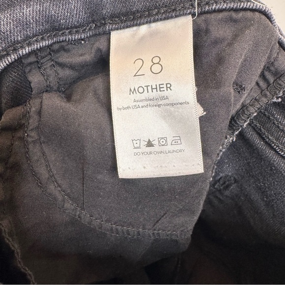 MOTHER Dark Black Denim hustler ankle fray - Picture 4 of 8